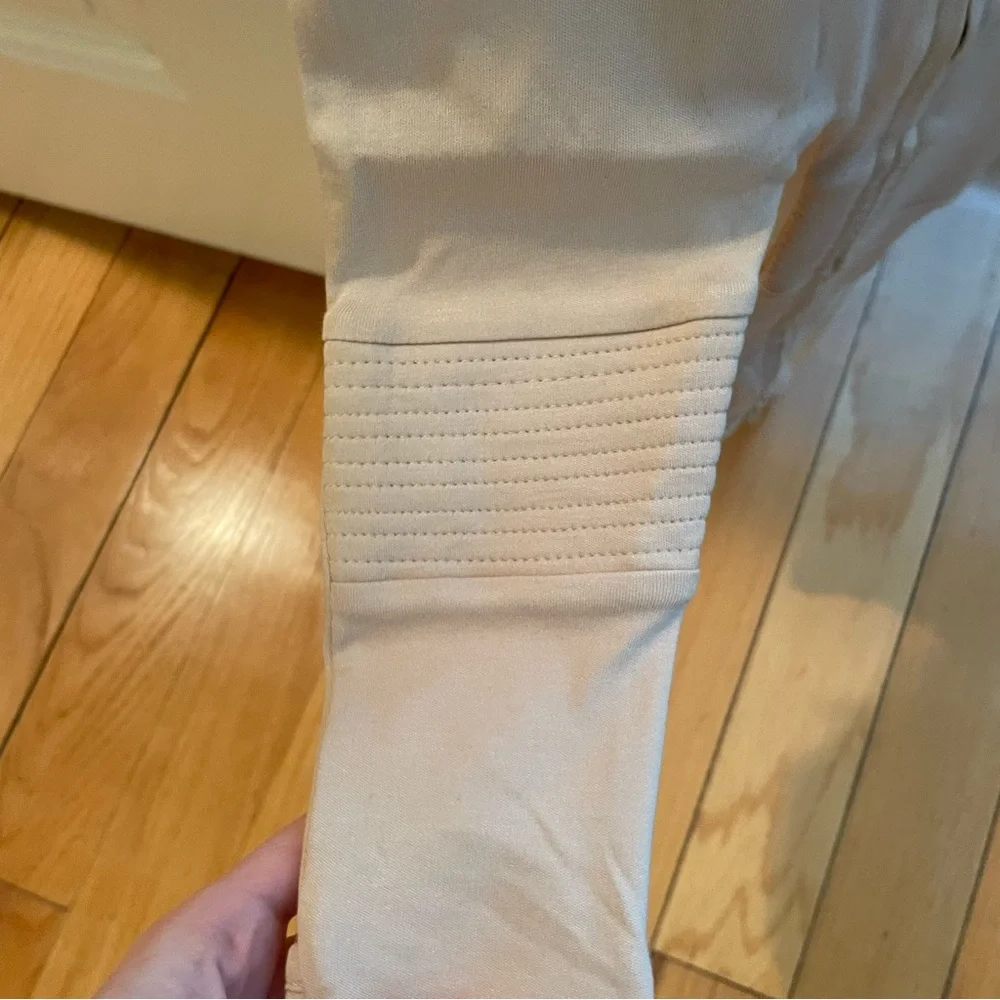 SOLD!! NWOT Goumi Tan Zipper Jumpsuit Size 6-12M - Picture 3 of 6